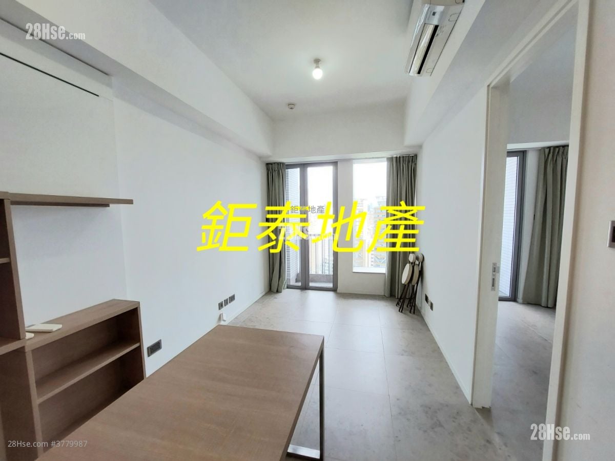 Skypark Sell 1 Bedroom , 1 Bathroom 407 ft²