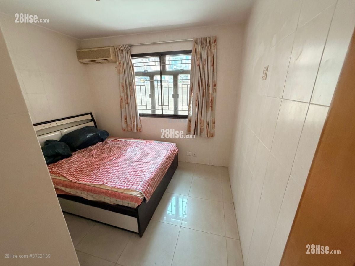 村屋 租盘 2 房 , 2 浴室