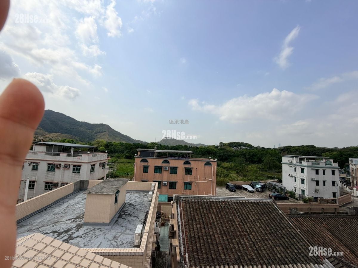 村屋 租盘 2 房 , 2 浴室