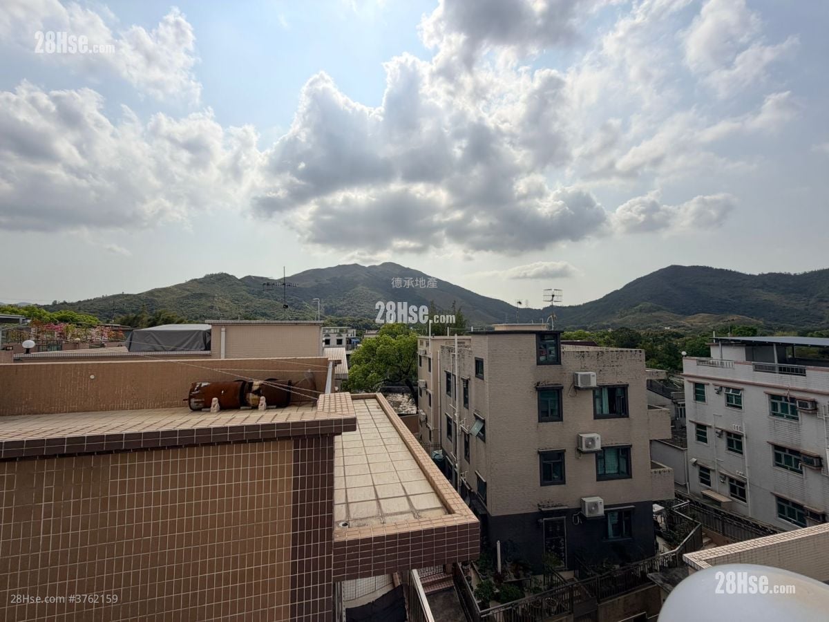 村屋 租盘 2 房 , 2 浴室