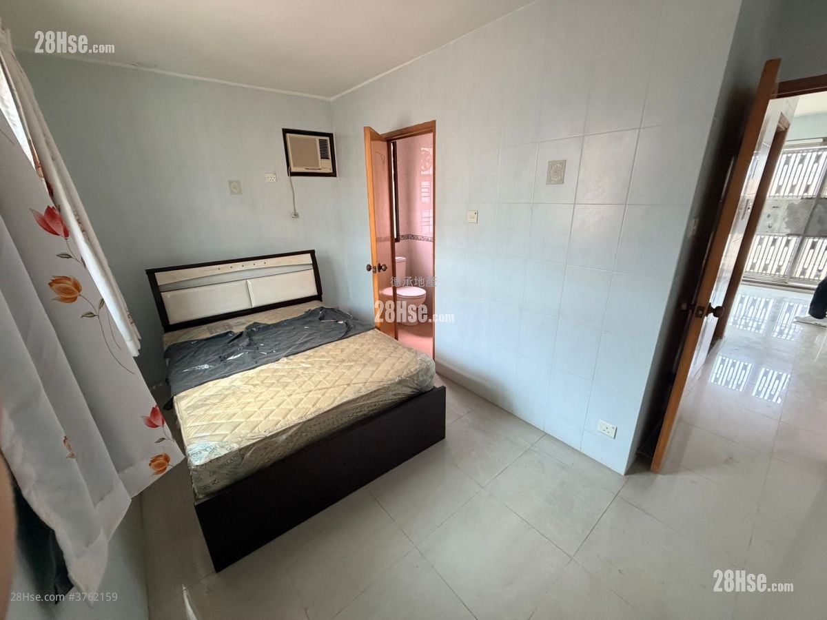 村屋 租盘 2 房 , 2 浴室