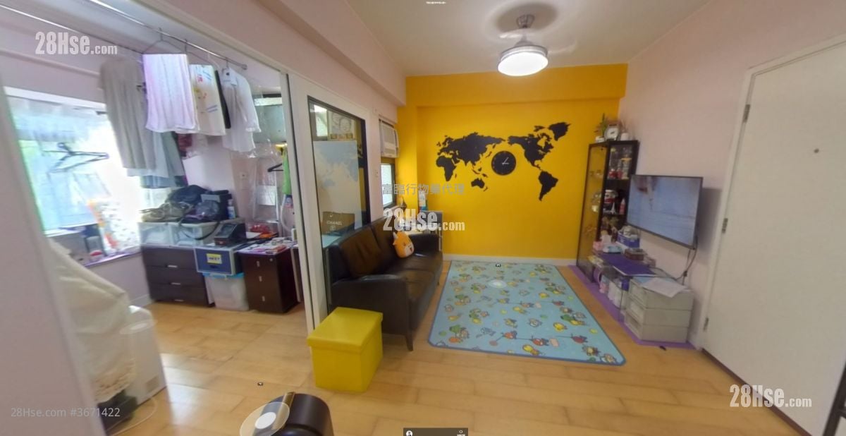 Pat Leung Building Sell 1 Bedroom , 1 Bathroom 366 ft²