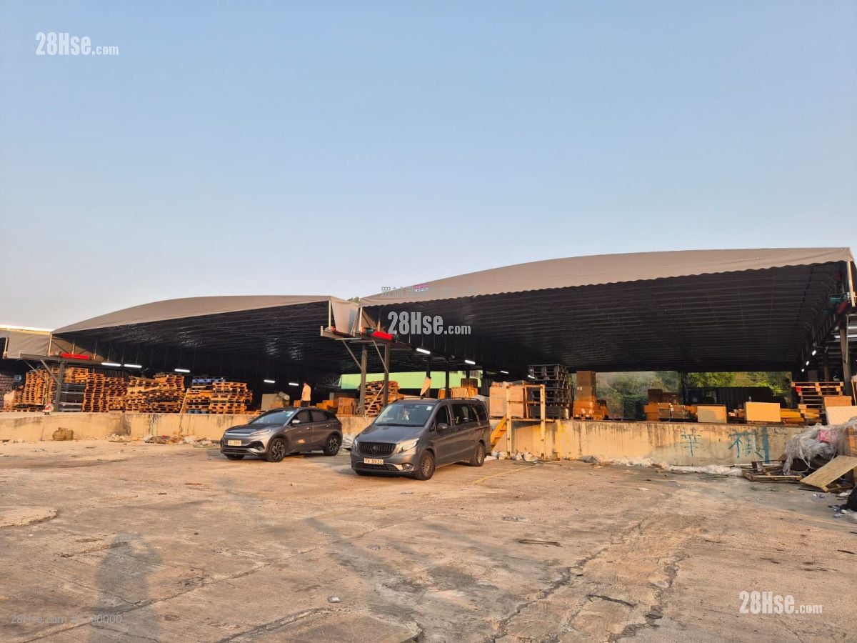 Man Kam To Rental 5,000 ft²