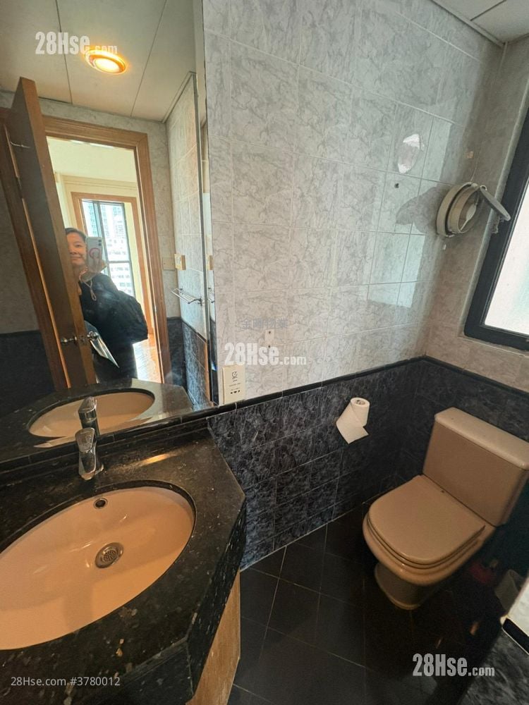 Wilton Place Sell 1 Bedroom , 1 Bathroom 479 ft²