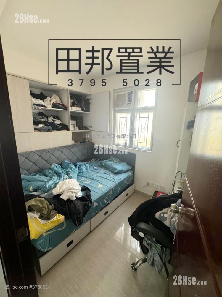 村屋 售盘 3 房 , 2 浴室 700 平方尺