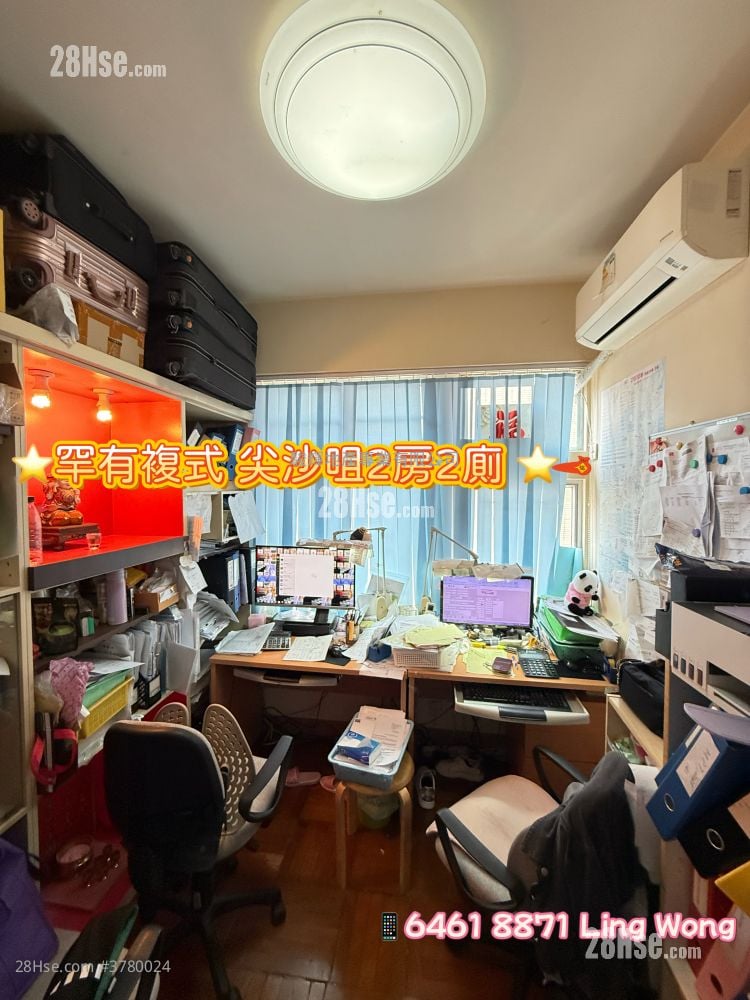 Dorfu Court Sell 2 Bedrooms , 2 Bathrooms 690 ft²