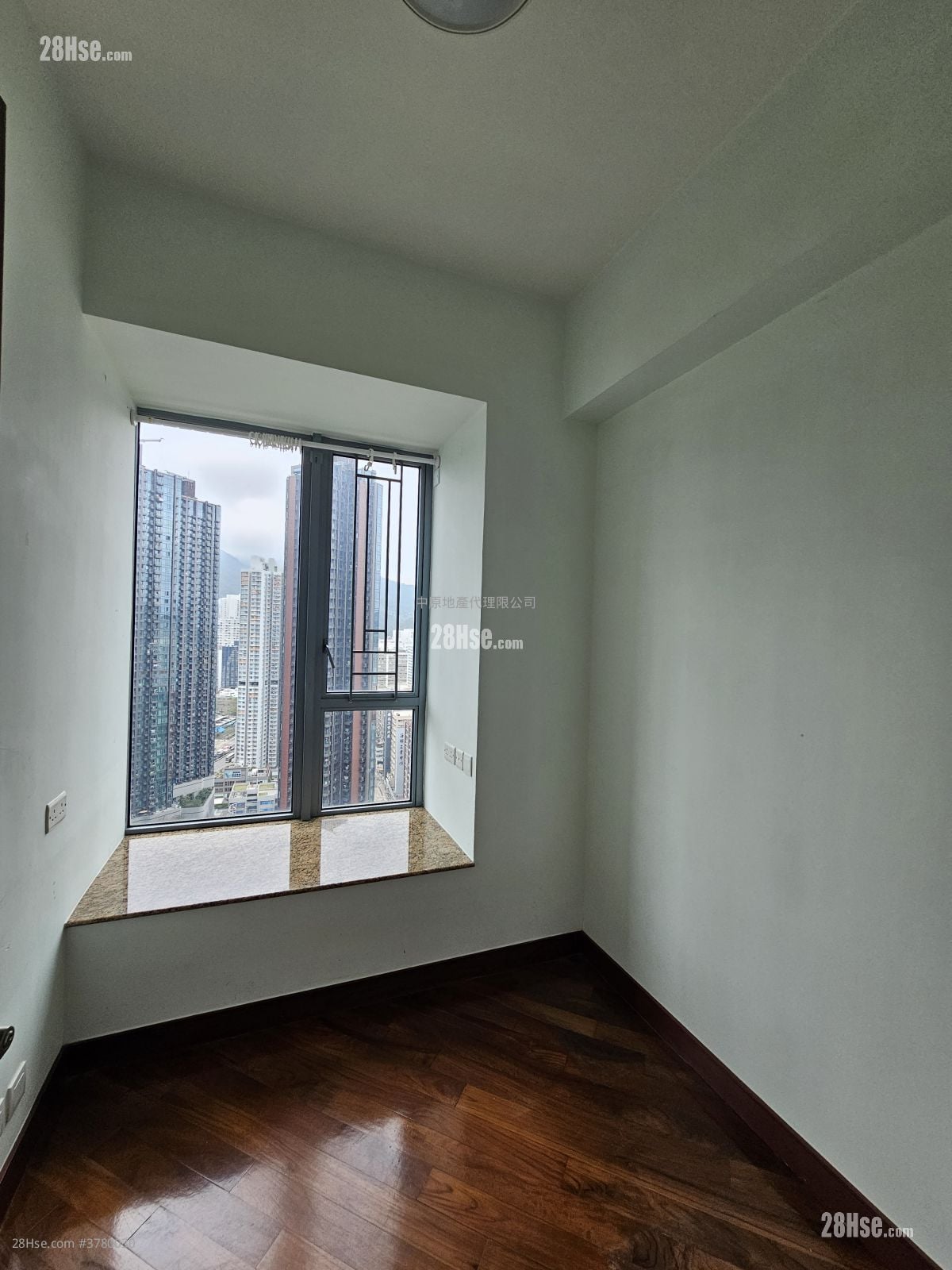 The Palazzo Rental 3 Bedrooms , 2 Bathrooms 689 ft²