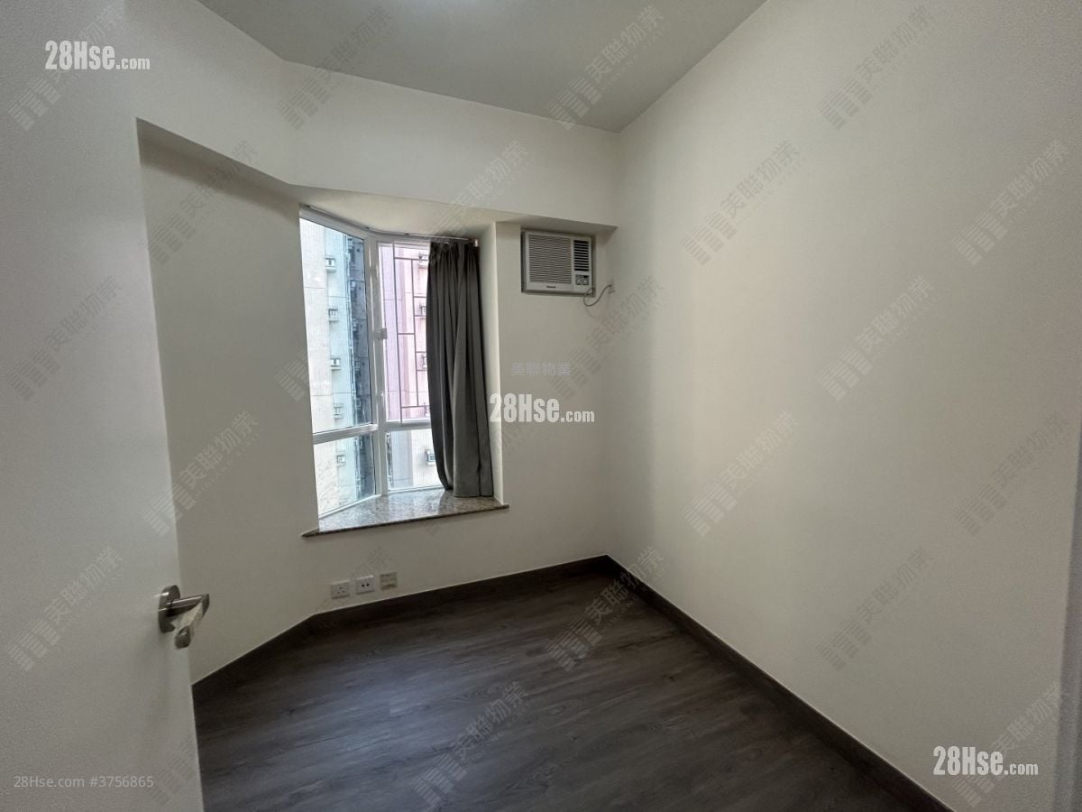 Grand Del Sol Sell 3 Bedrooms , 2 Bathrooms 756 ft²