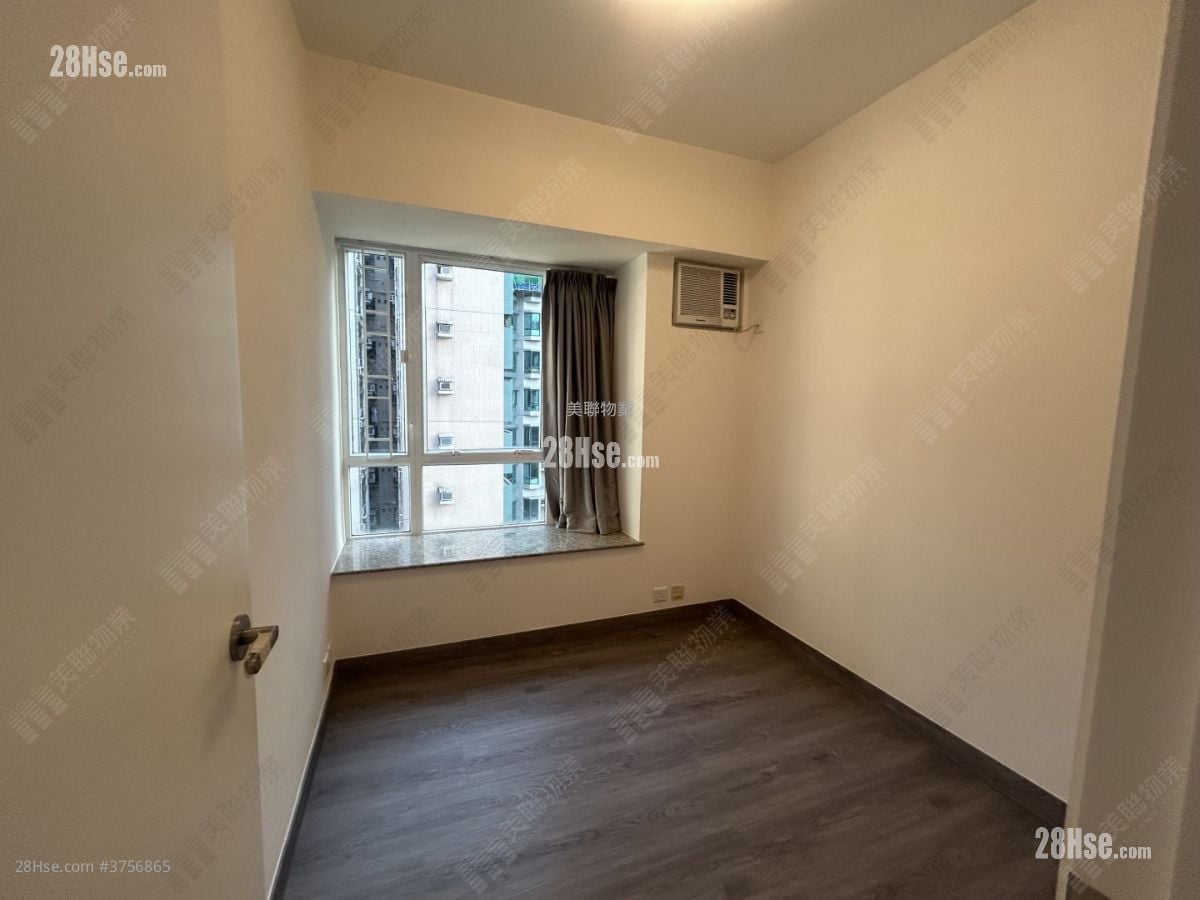 Grand Del Sol Sell 3 Bedrooms , 2 Bathrooms 756 ft²