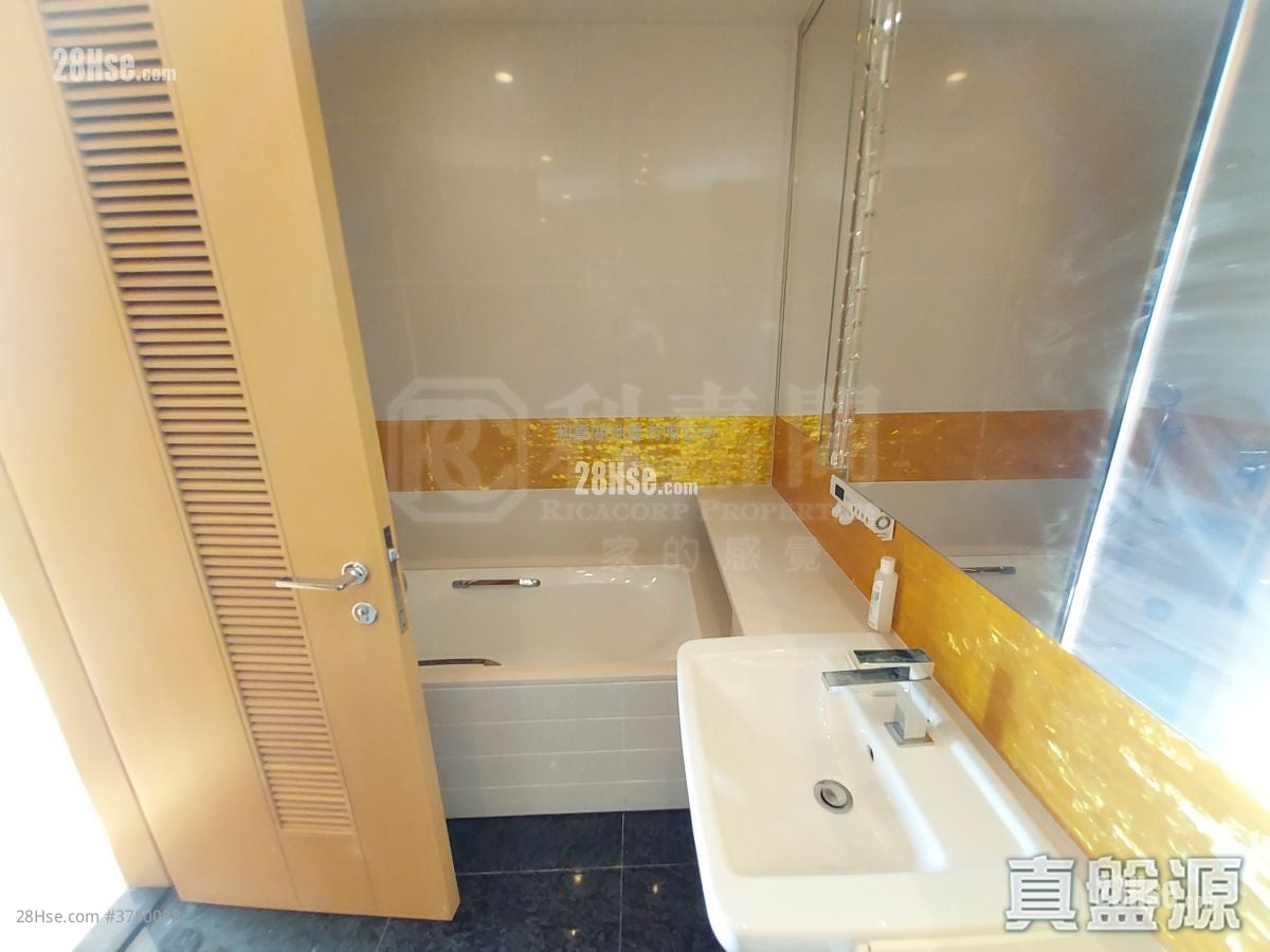 The Masterpiece Rental 3 Bedrooms , 2 Bathrooms 1,182 ft²