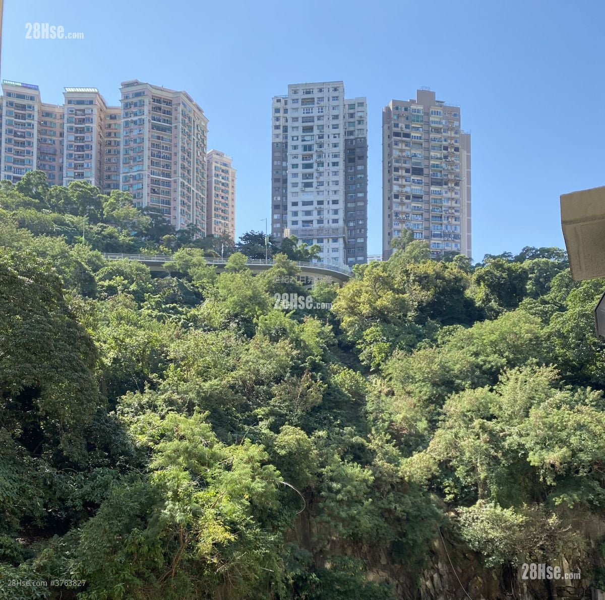 Bedford Gardens Sell 2 Bedrooms , 1 Bathroom 410 ft²