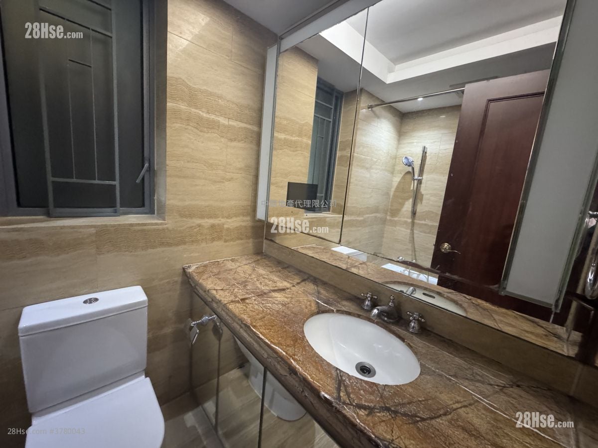 The Palazzo Sell 3 Bedrooms 696 ft²