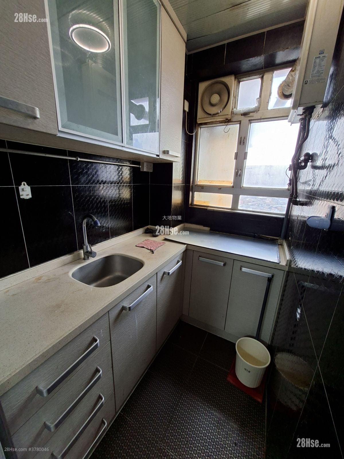 大兴大厦 售盘 2 房 , 1 浴室 380 平方尺