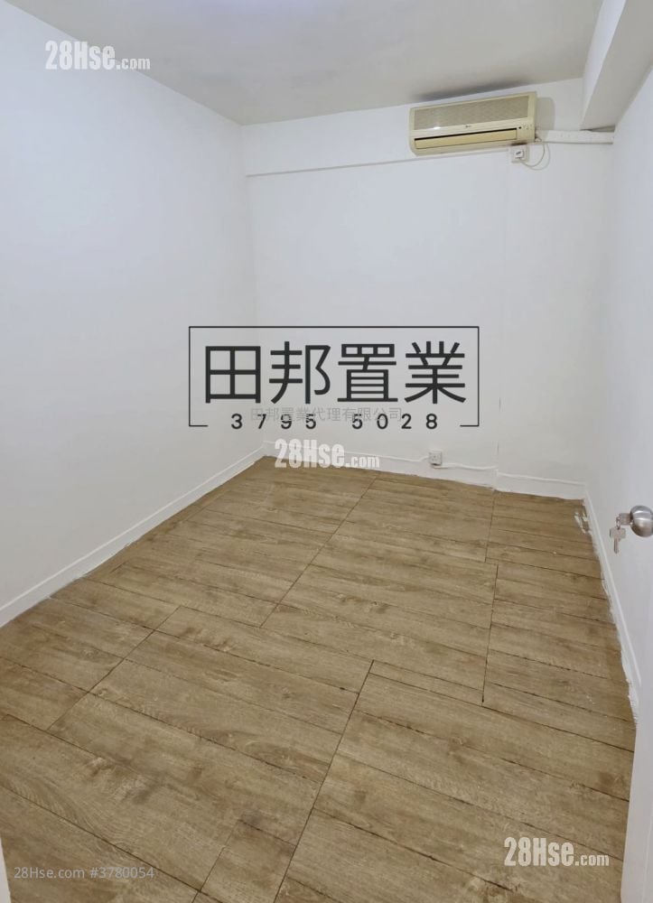 村屋 租盘 2 房 , 1 浴室 700 平方尺