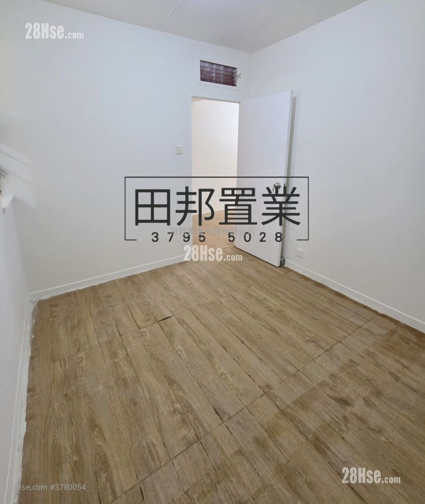 村屋 租盘 2 房 , 1 浴室 700 平方尺