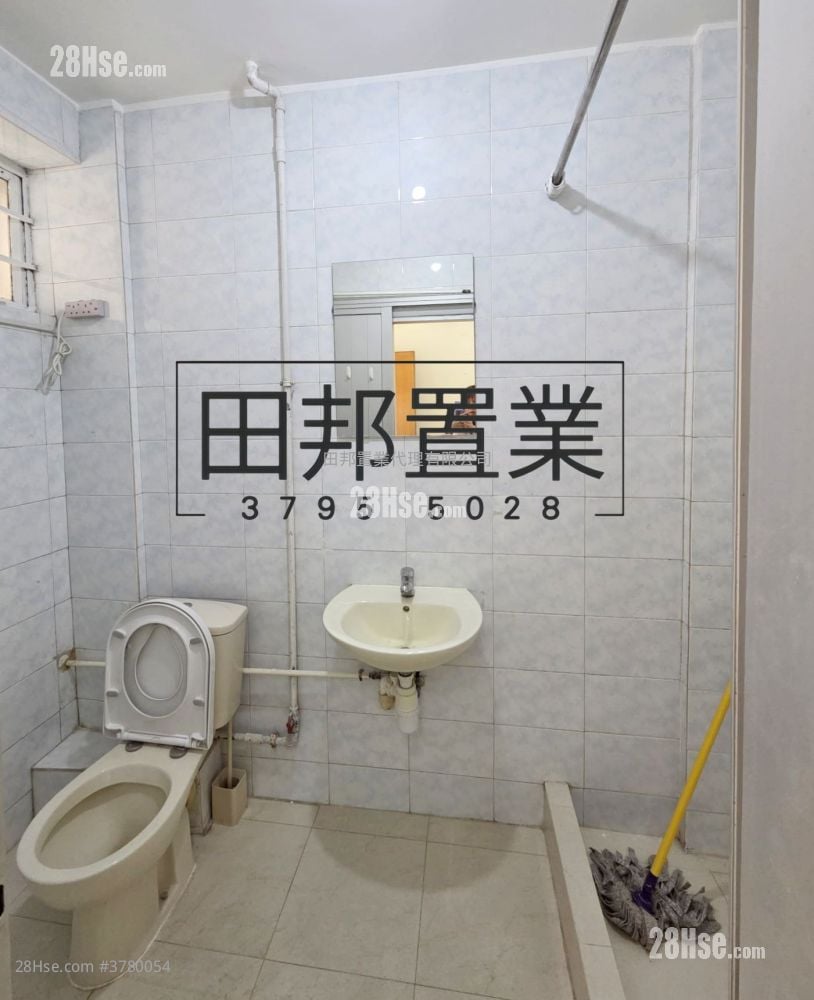 村屋 租盘 2 房 , 1 浴室 700 平方尺