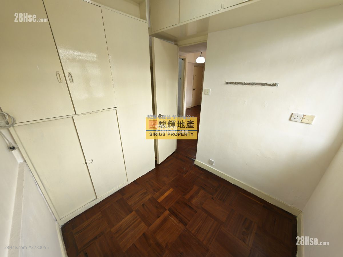 中正大厦 售盘 2 房 , 1 浴室 349 平方尺