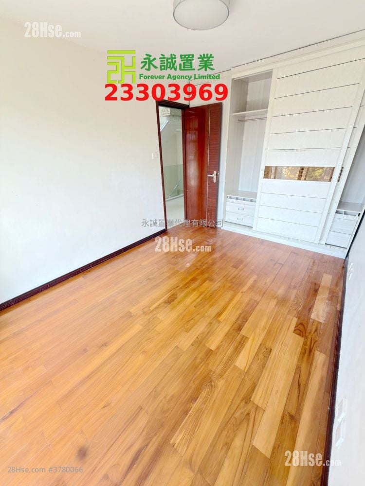 村屋 租盘 4 房 , 2 浴室