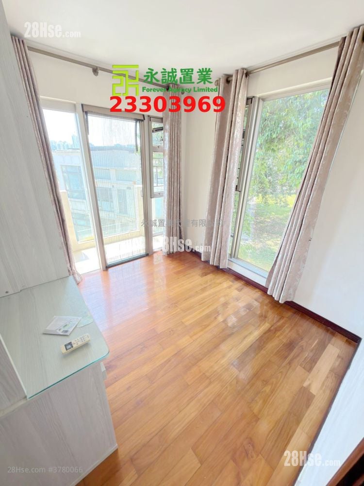 村屋 租盘 4 房 , 2 浴室