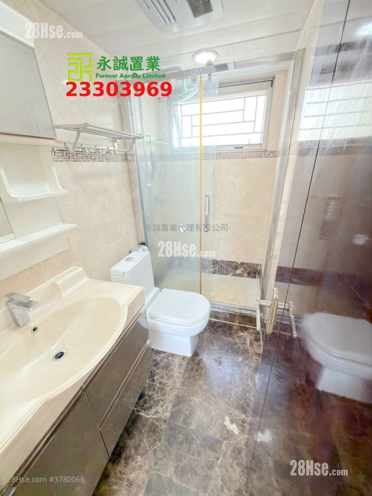 村屋 租盘 4 房 , 2 浴室