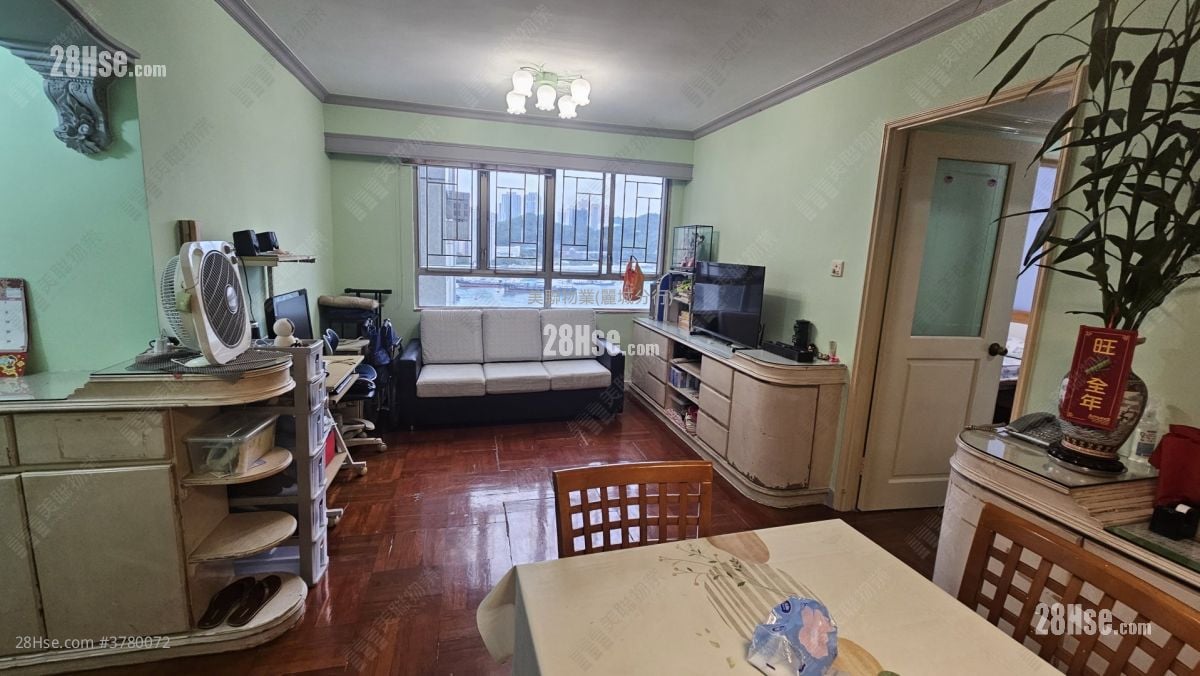 Belvedere Garden Sell 3 Bedrooms , 2 Bathrooms 728 ft²