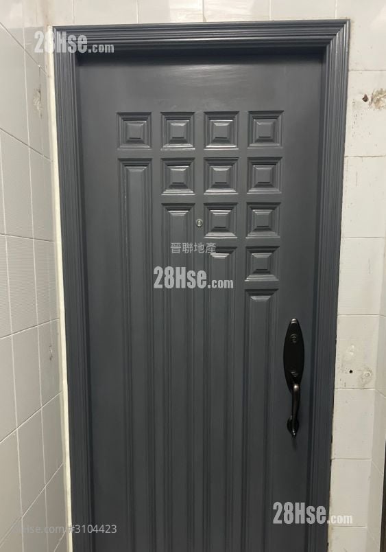 Tai Po Centre Sell 2 Bedrooms , 1 Bathroom 453 ft²