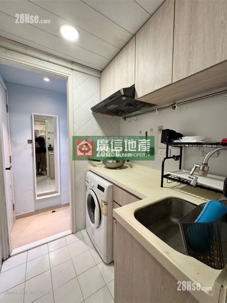 Wah Tak Building Rental 1 Bedroom , 1 Bathroom 231 ft²