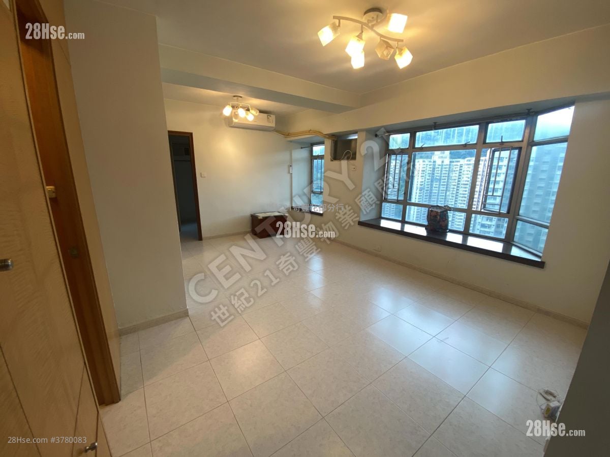 Flora Plaza Rental 2 Bedrooms , 1 Bathroom 526 ft²