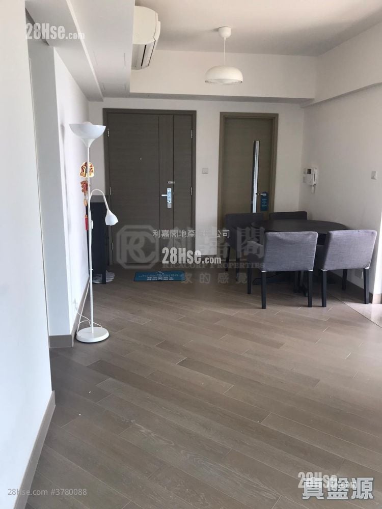 天晋 售盘 4 房 , 1 浴室 1,009 平方尺