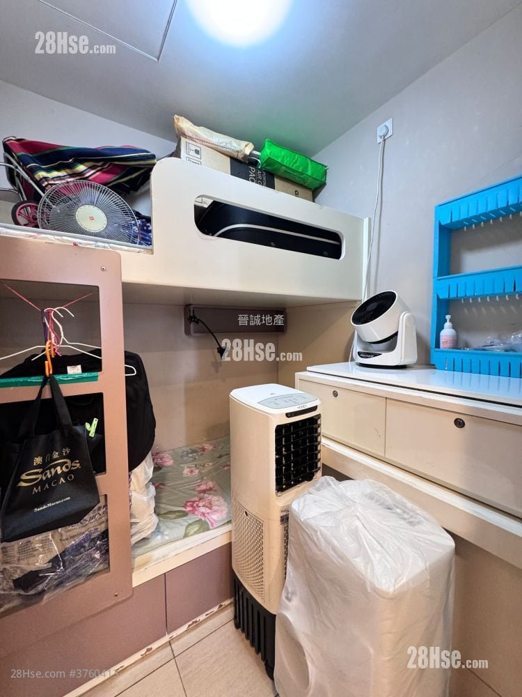 星堤 售盘 4 房 , 3 浴室 1,879 平方尺