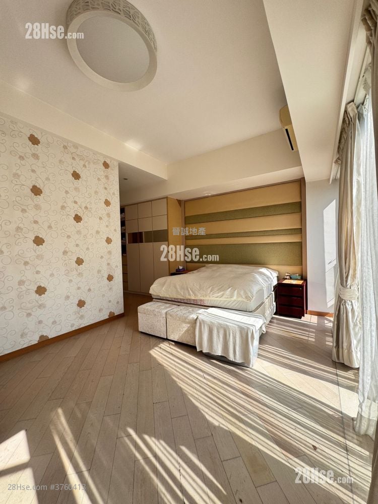 星堤 售盘 4 房 , 3 浴室 1,879 平方尺