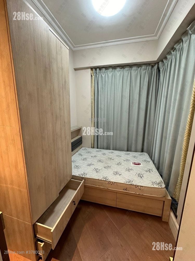 高尔夫御苑 租盘 3 房 , 3 浴室 967 平方尺