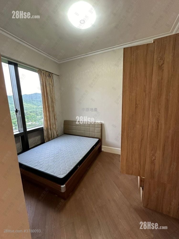 高尔夫御苑 租盘 3 房 , 3 浴室 967 平方尺