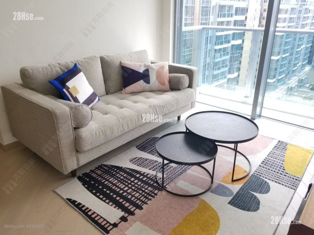 峻峦 售盘 3 房 , 2 浴室 716 平方尺