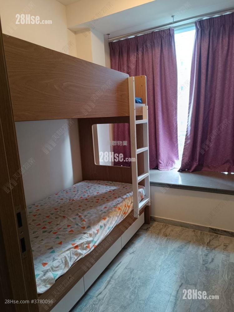 The Reach Rental 3 Bedrooms , 2 Bathrooms 660 ft²