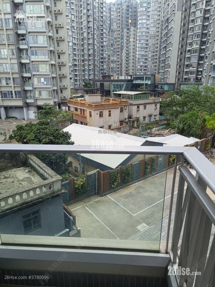 The Reach Rental 3 Bedrooms , 2 Bathrooms 660 ft²