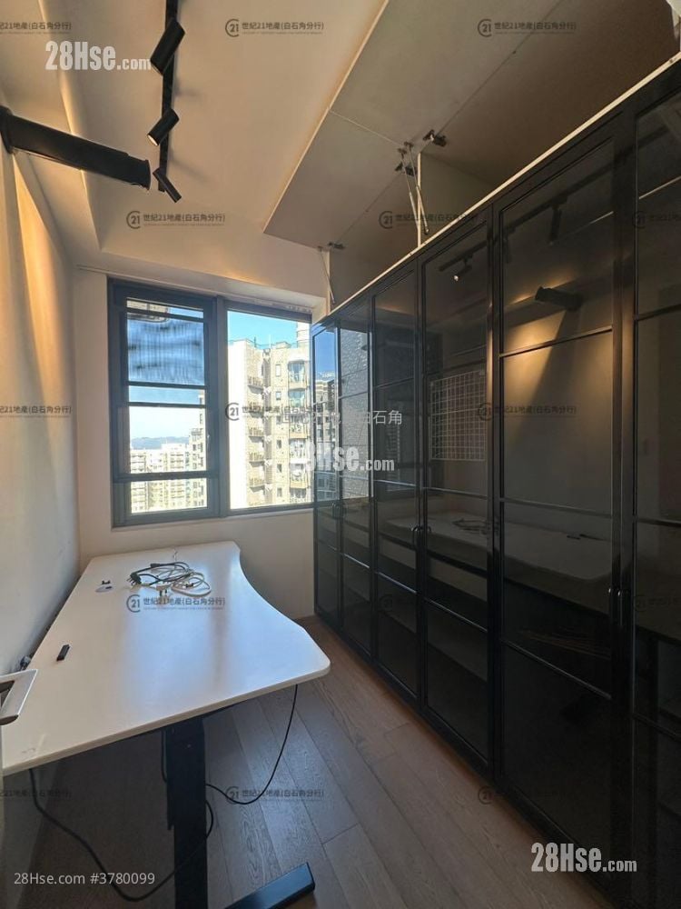 Solaria Rental 3 Bedrooms , 2 Bathrooms 832 ft²