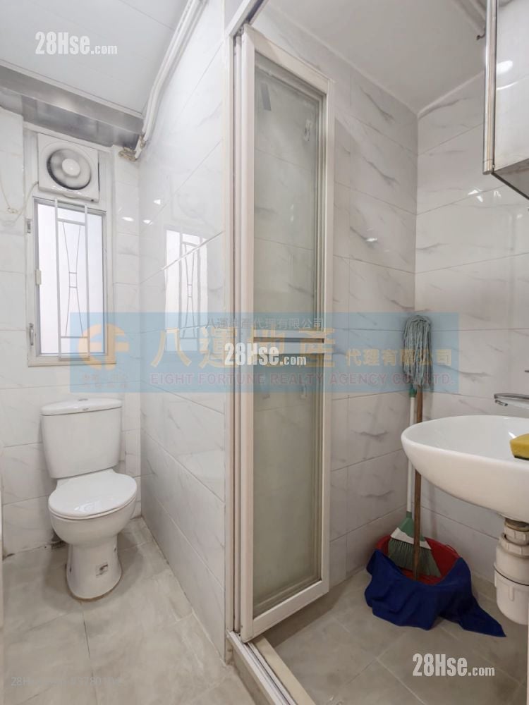 On Ning Building Rental 1 Bedroom , 1 Bathroom 237 ft²