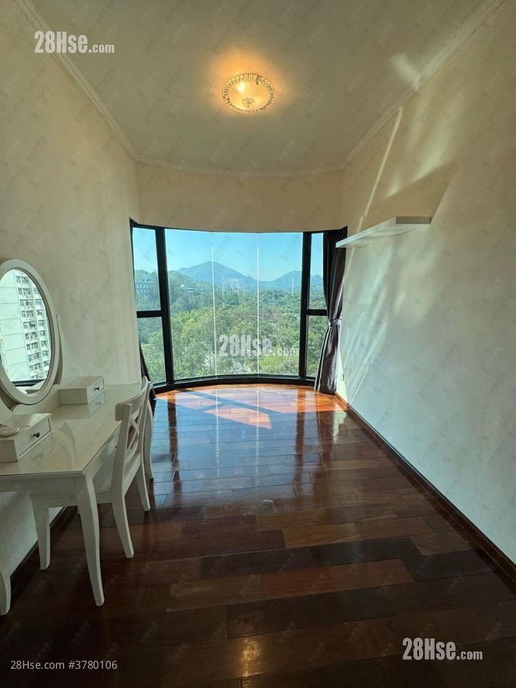 豪峰岭 售盘 4 房 , 3 浴室 929 平方尺