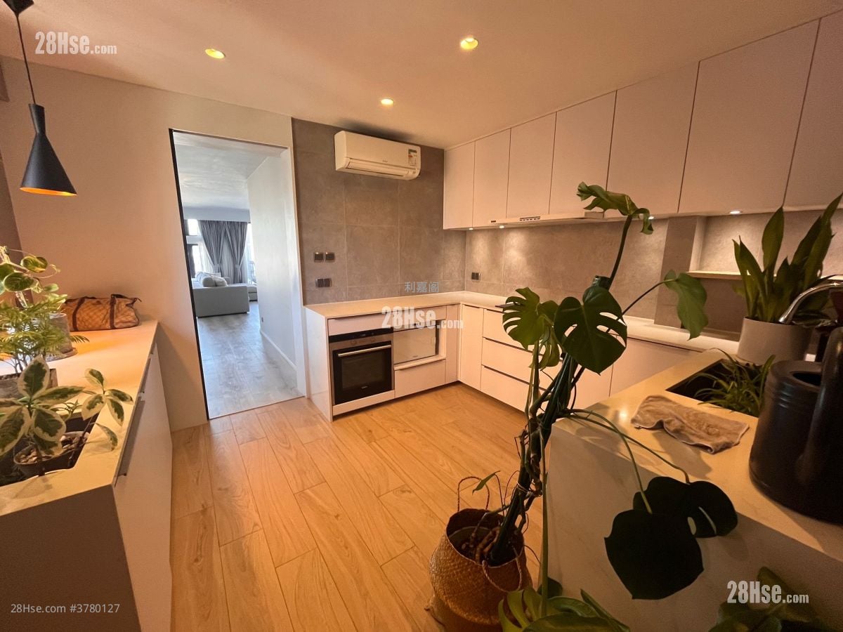 Wylie Court Sell 3 Bedrooms , 2 Bathrooms 1,383 ft²