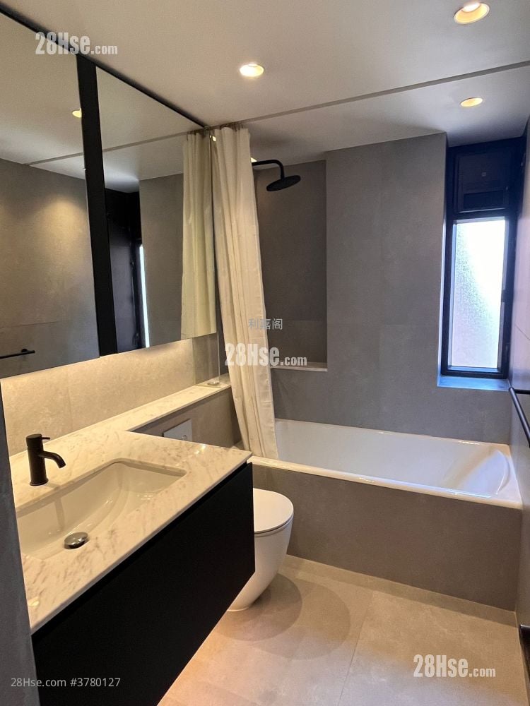 Wylie Court Sell 3 Bedrooms , 2 Bathrooms 1,383 ft²