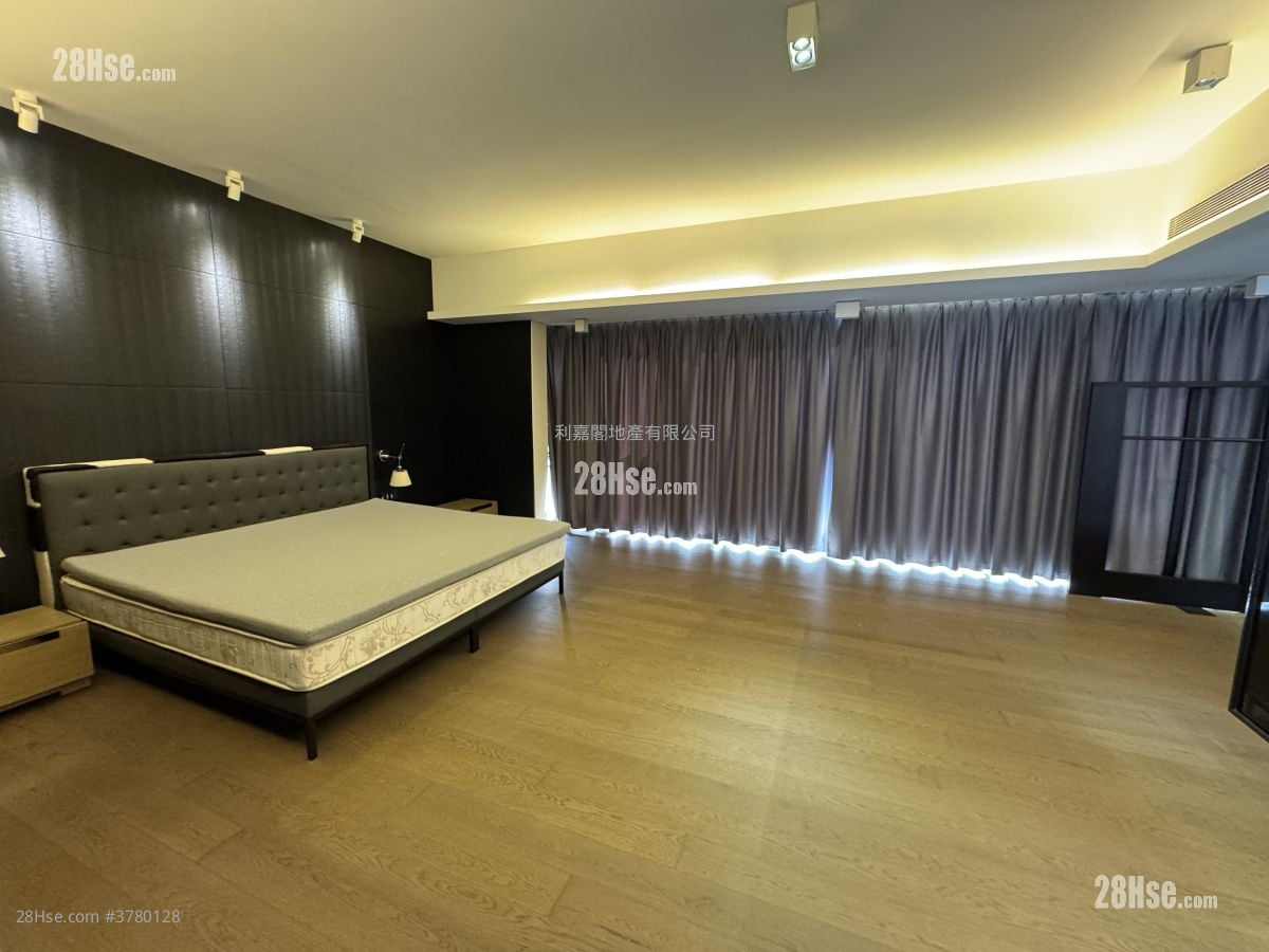 比华利山别墅 售盘 5+ 房 3,130 平方尺