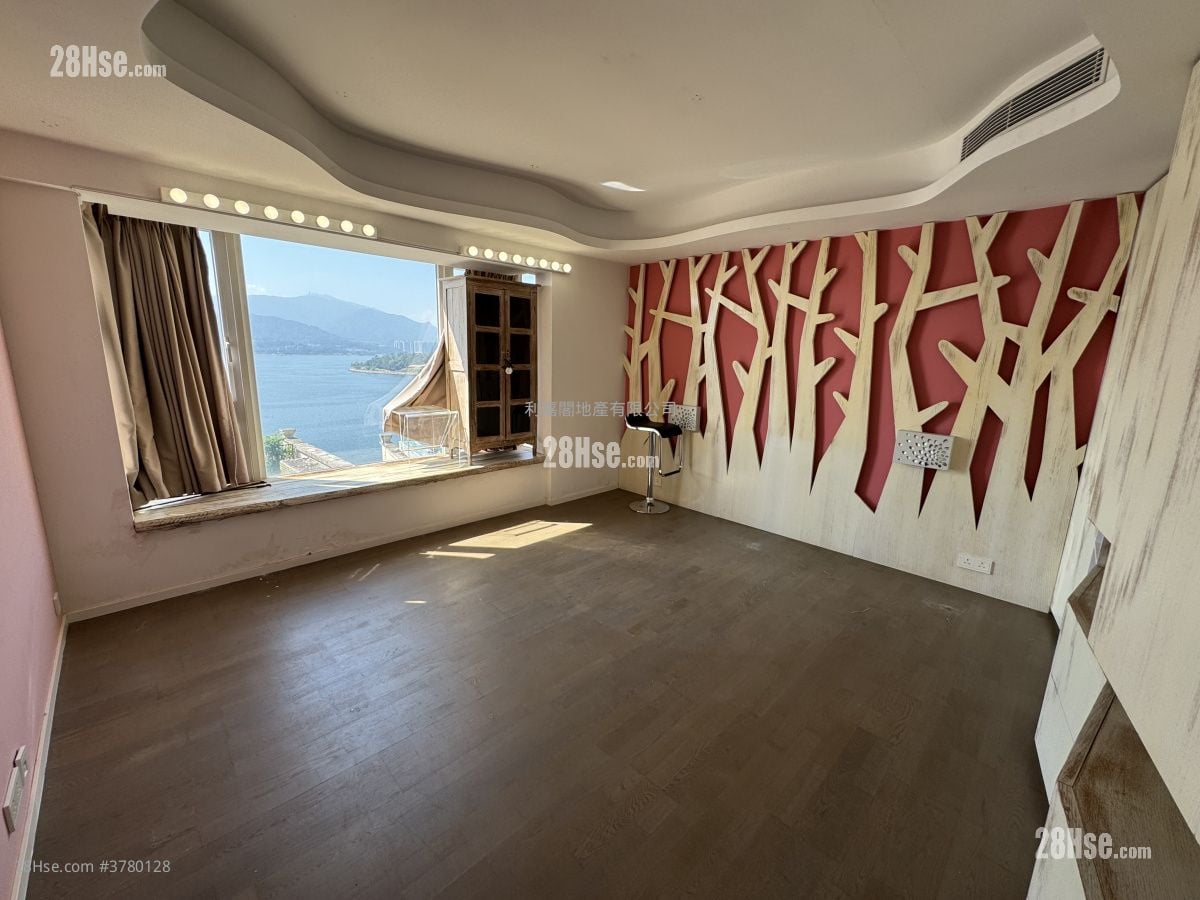 比华利山别墅 售盘 5+ 房 3,130 平方尺