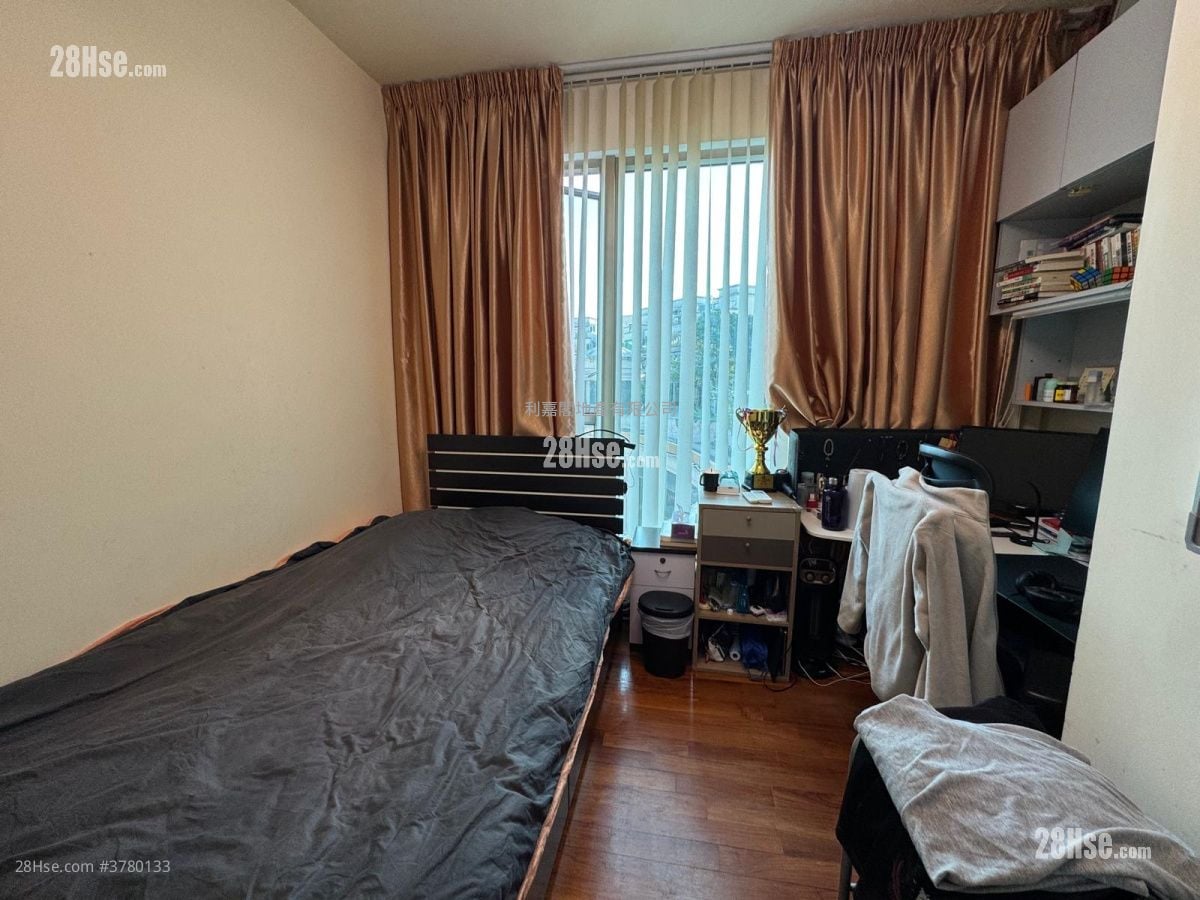 浅月湾 售盘 3 房 , 3 浴室 1,446 平方尺