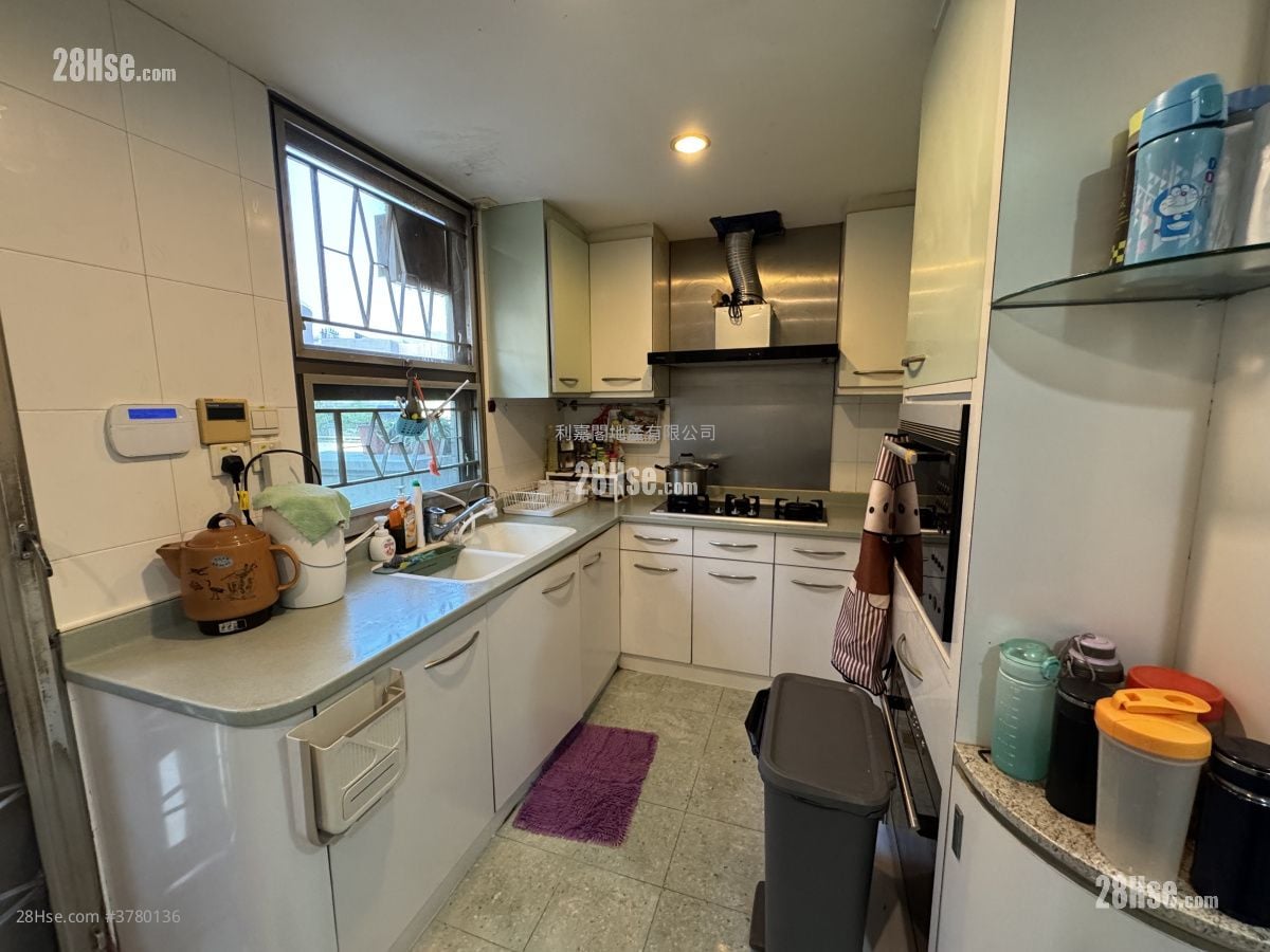 聚豪天下 售盘 3 房 , 4 浴室 2,447 平方尺