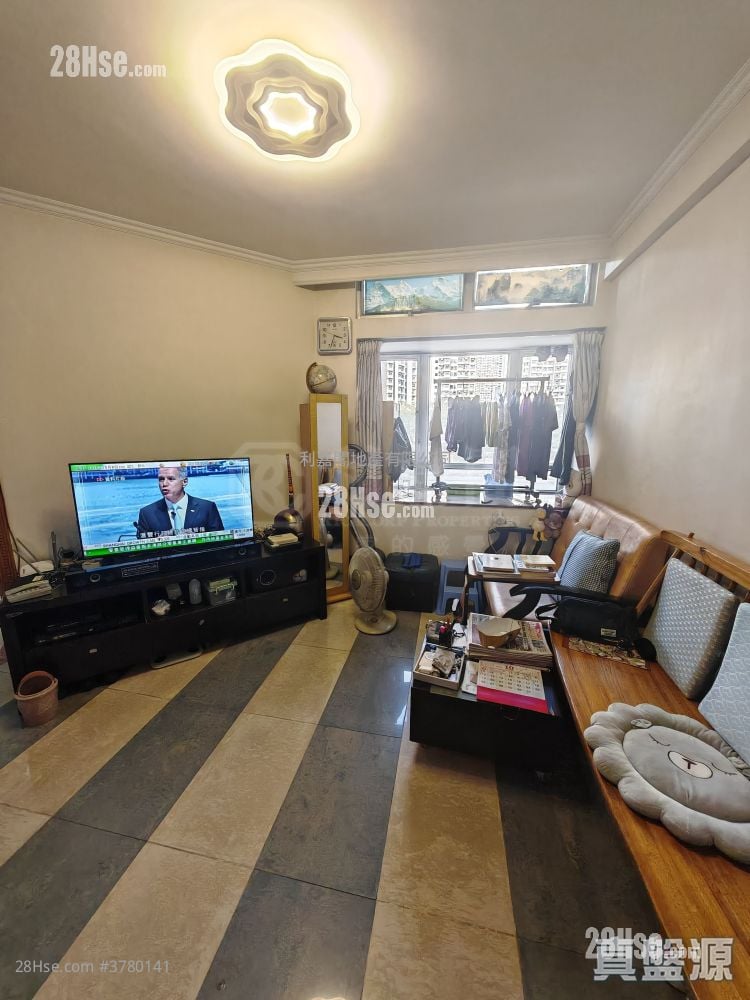 嘉湖山庄 售盘 3 房 636 平方尺