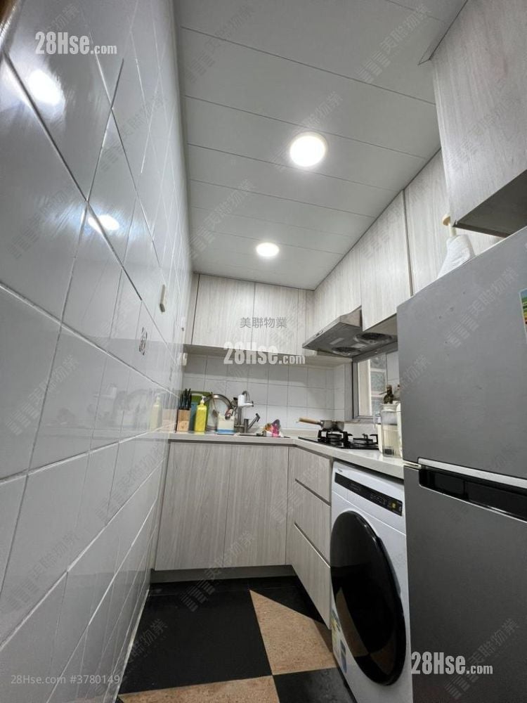 Tsuen Tak Garden Sell 2 Bedrooms 306 ft²