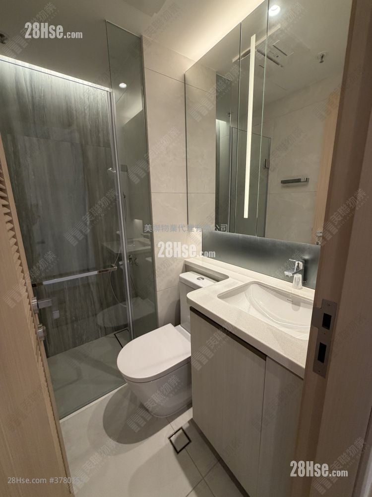 The Parkland Rental 2 Bedrooms 449 ft²