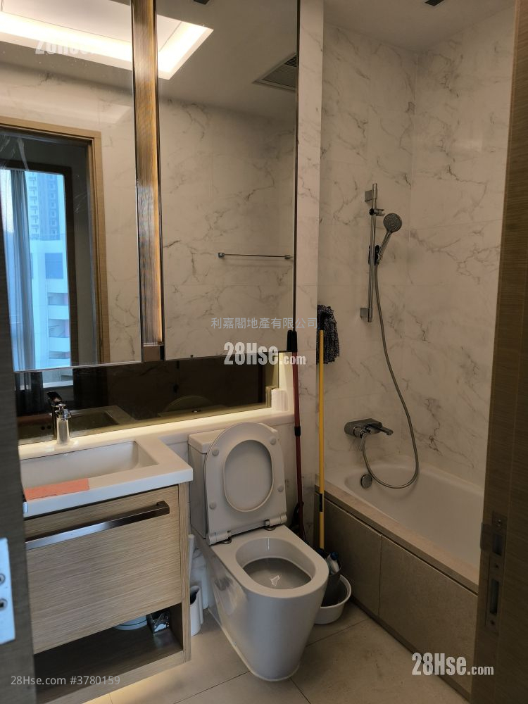 Mantin Heights Rental 2 Bedrooms , 1 Bathroom 565 ft²