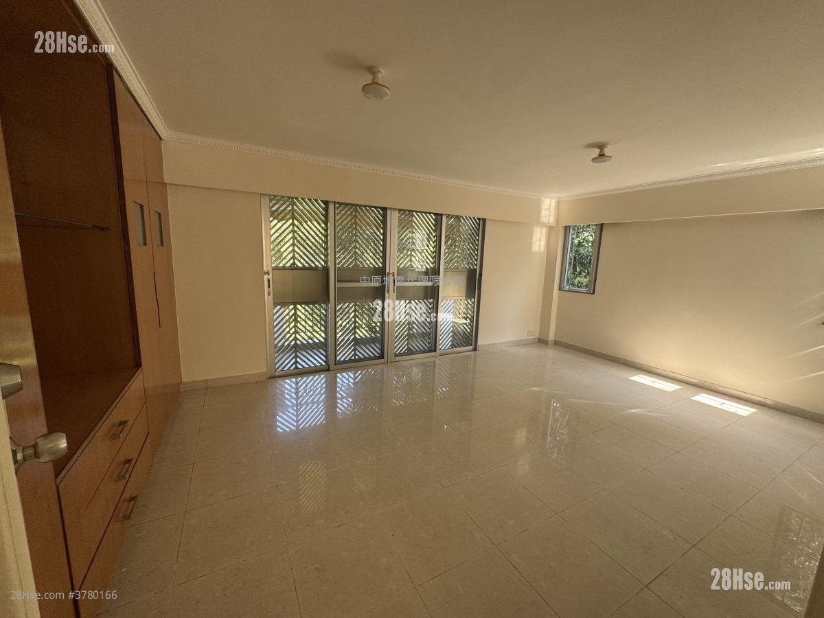 Monte Villa Sell 4 Bedrooms 2,100 ft²